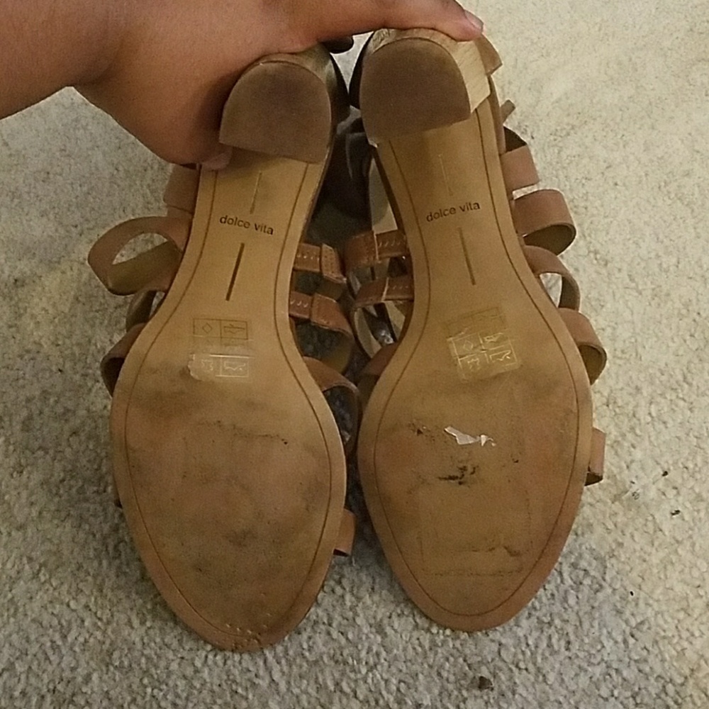 Heels - Picture 4 of 5